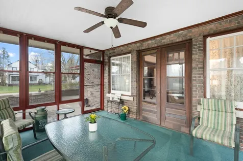 205 East Lincoln Avenue Watseka IL 60970