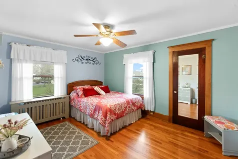 205 East Lincoln Avenue Watseka IL 60970
