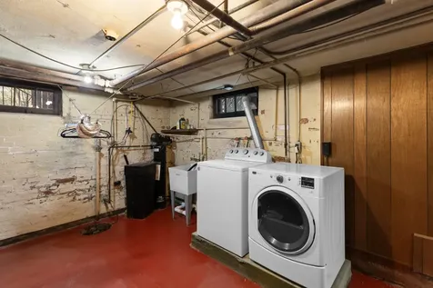 205 East Lincoln Avenue Watseka IL 60970