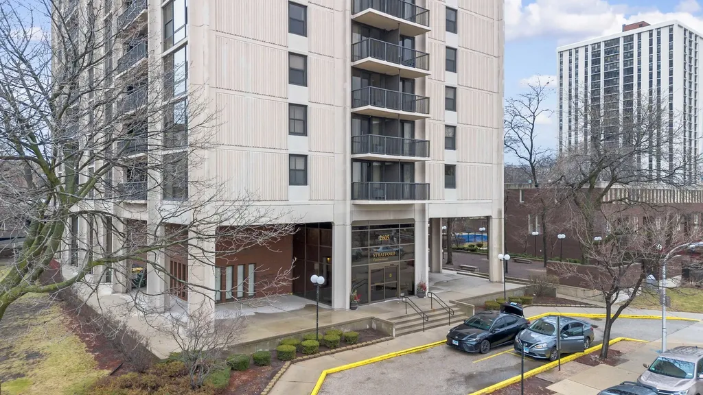 2605 South Indiana Avenue Chicago IL 60616