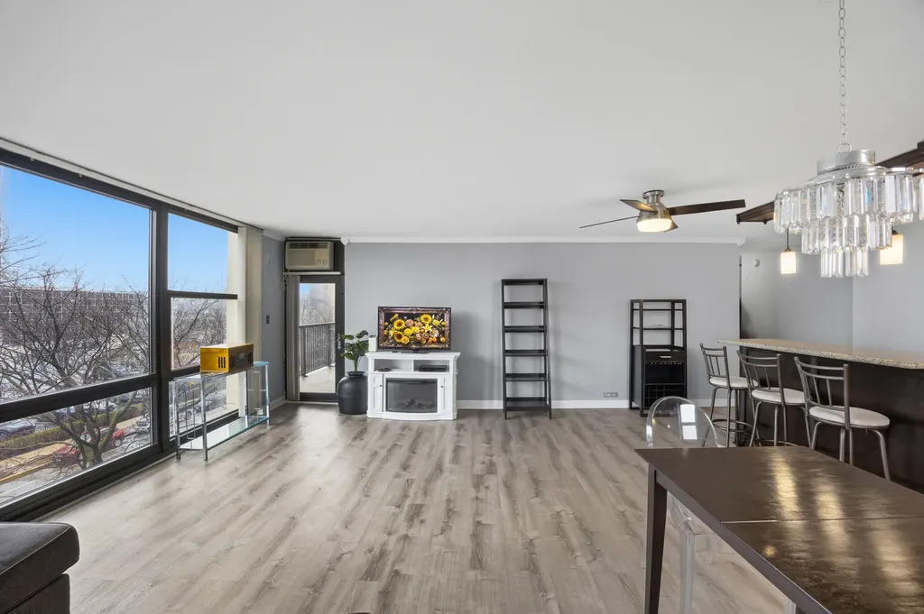 2605 South Indiana Avenue Chicago IL 60616