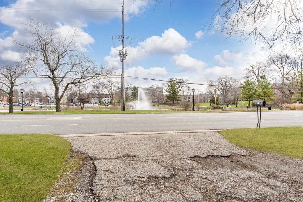 4720 Lincoln Avenue Lisle IL 60532