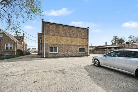 7228 39TH Street Lyons IL 60534
