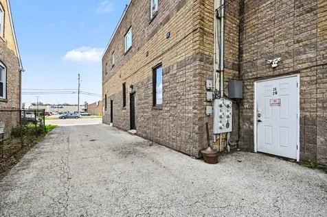 7228 39TH Street Lyons IL 60534