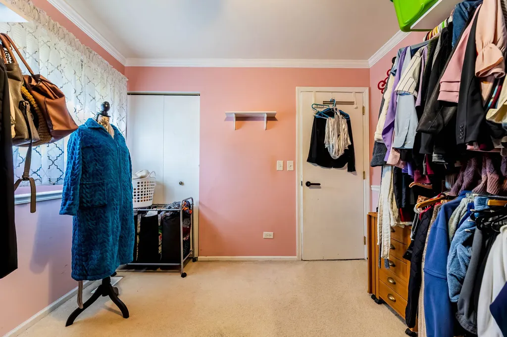 970 Camden Lane Aurora IL 60504