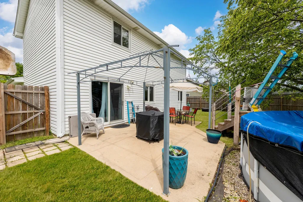 970 Camden Lane Aurora IL 60504