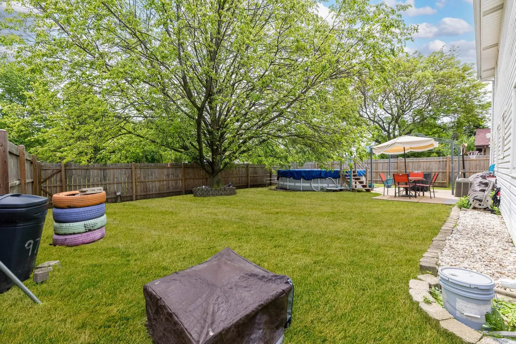 970 Camden Lane Aurora IL 60504