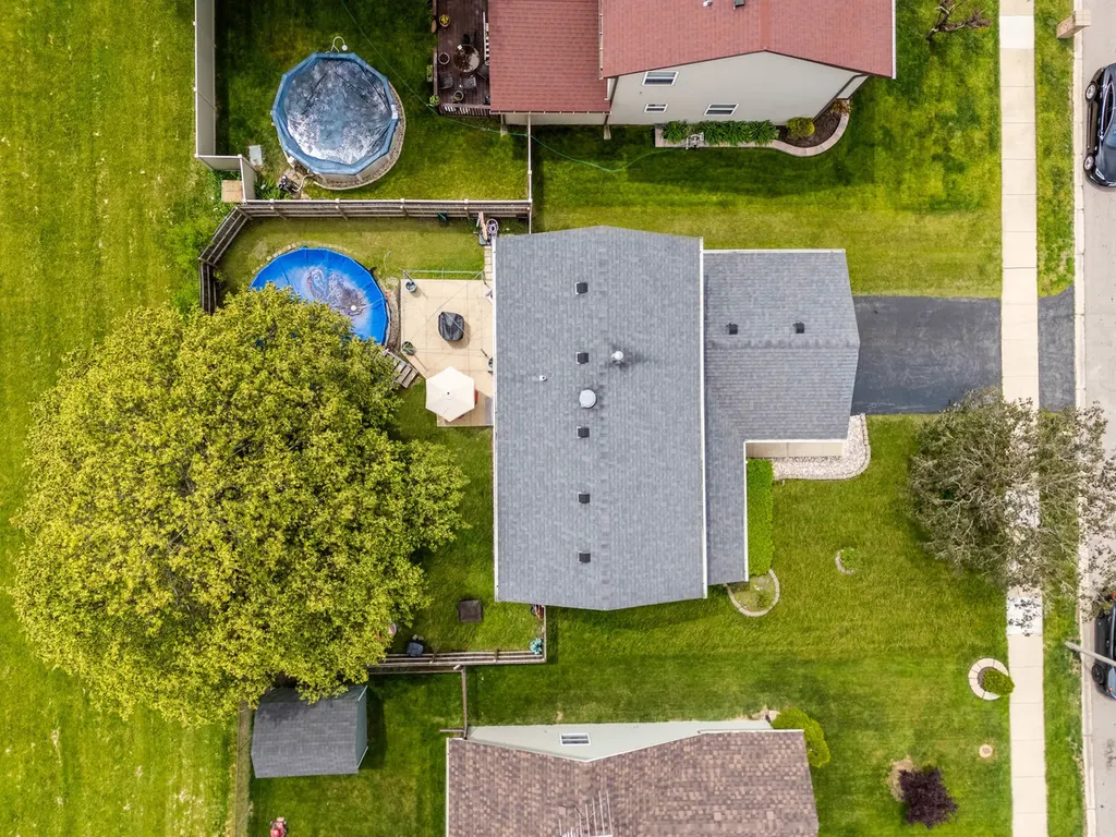 970 Camden Lane Aurora IL 60504