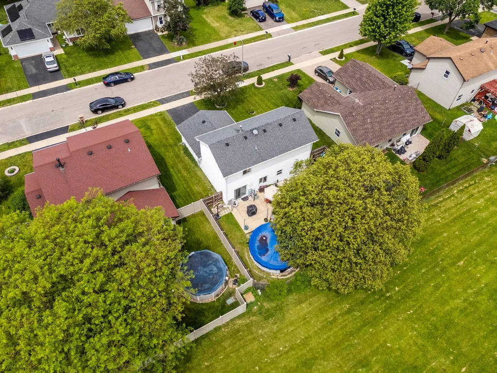 970 Camden Lane Aurora IL 60504