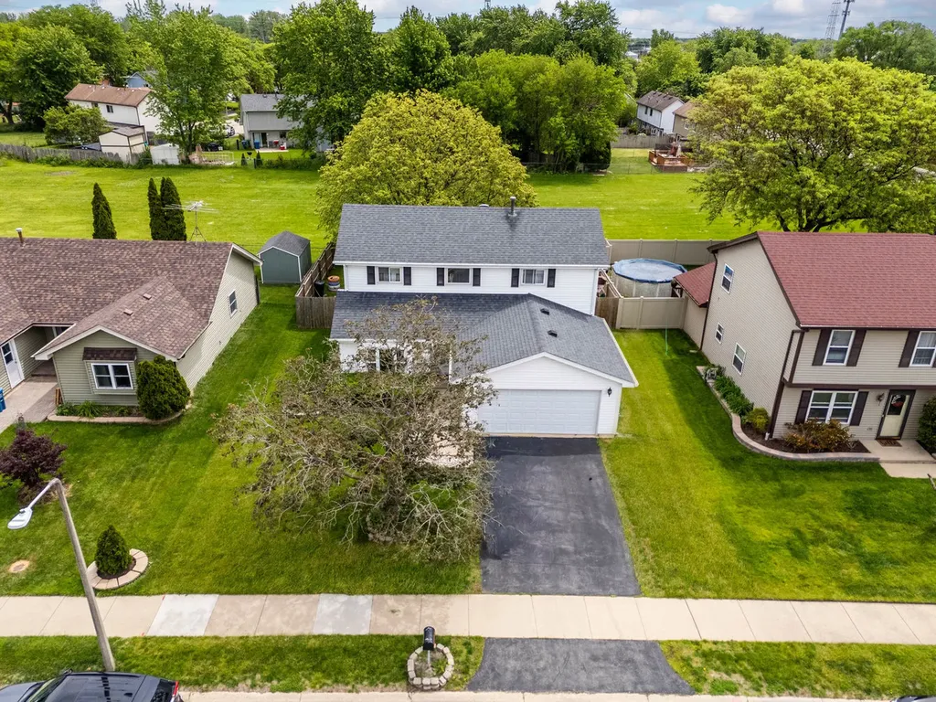 970 Camden Lane Aurora IL 60504