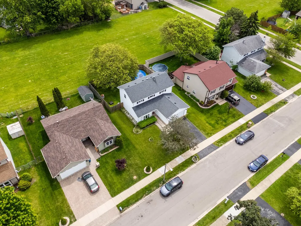 970 Camden Lane Aurora IL 60504