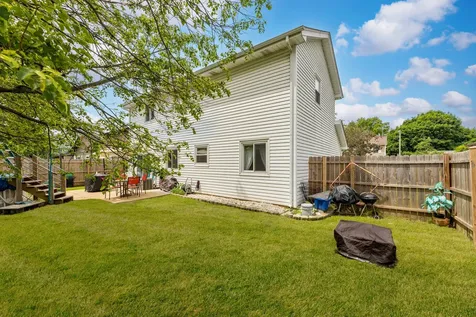 970 Camden Lane Aurora IL 60504