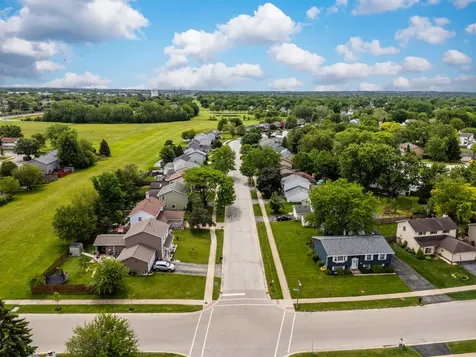 970 Camden Lane Aurora IL 60504