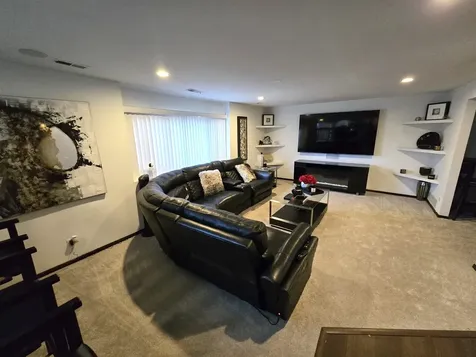 22709 Jamie Court Richton Park IL 60471