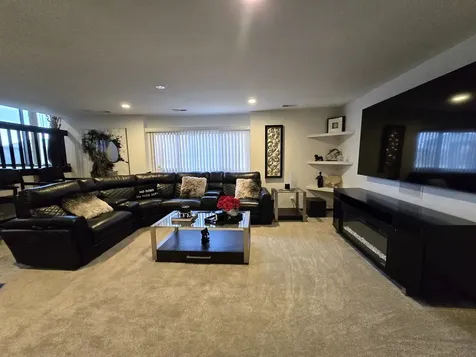 22709 Jamie Court Richton Park IL 60471