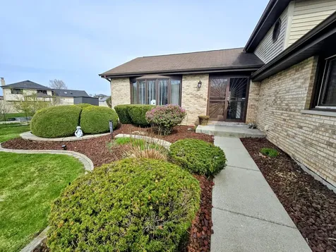22709 Jamie Court Richton Park IL 60471