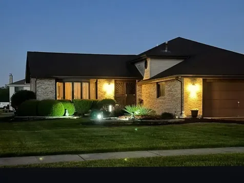22709 Jamie Court Richton Park IL 60471