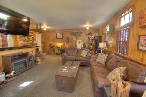 402 West Lincolnway Road Morrison IL 61270
