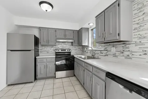 2033 Lioncrest Drive Richton Park IL 60471