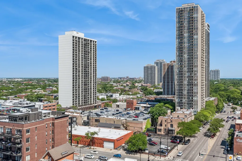 1560 North Sandburg Terrace Chicago IL 60610