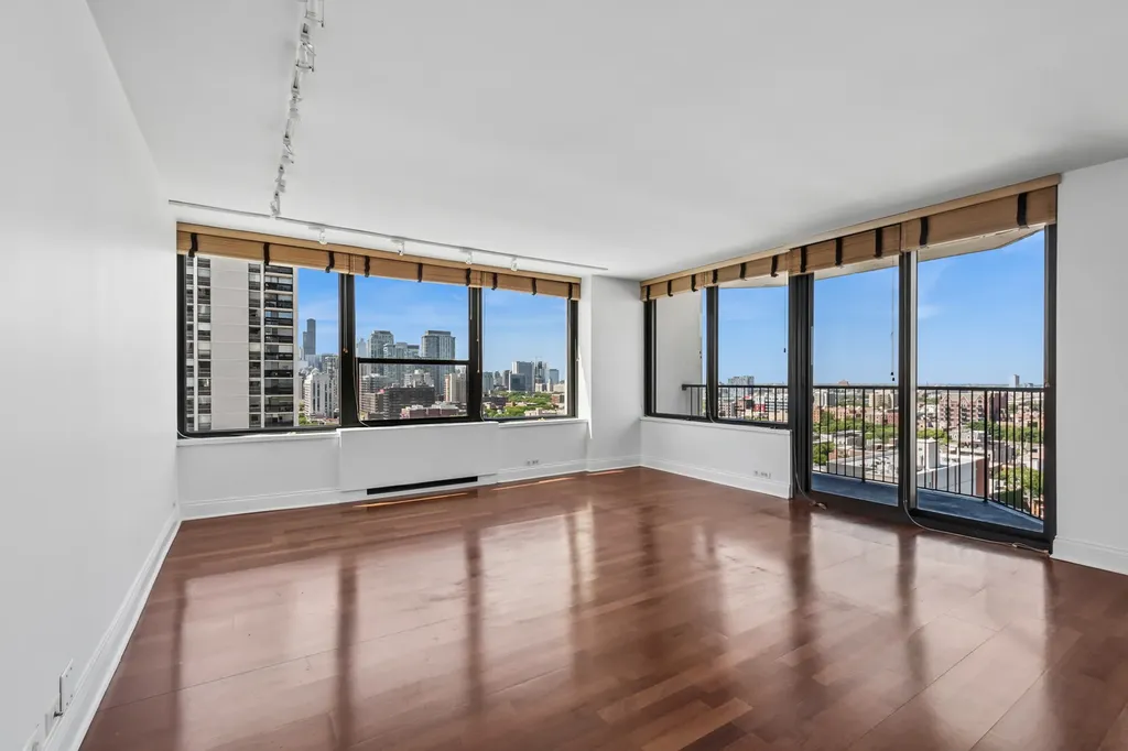 1560 North Sandburg Terrace Chicago IL 60610