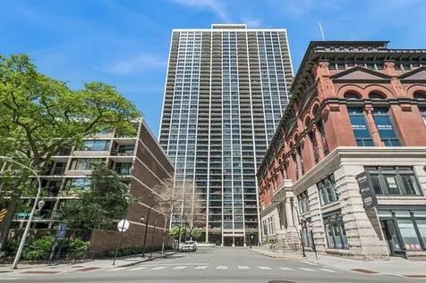 1560 North Sandburg Terrace Chicago IL 60610