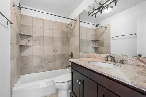 1560 North Sandburg Terrace Chicago IL 60610