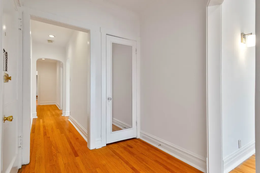1218 West Albion Avenue Chicago IL 60626
