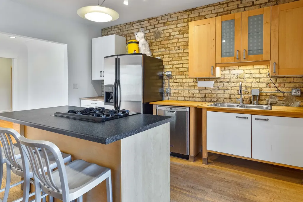 1218 West Albion Avenue Chicago IL 60626