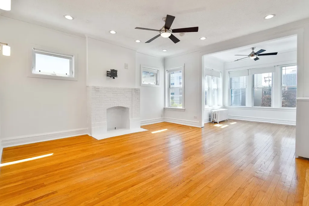 1218 West Albion Avenue Chicago IL 60626