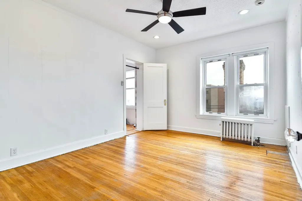 1218 West Albion Avenue Chicago IL 60626