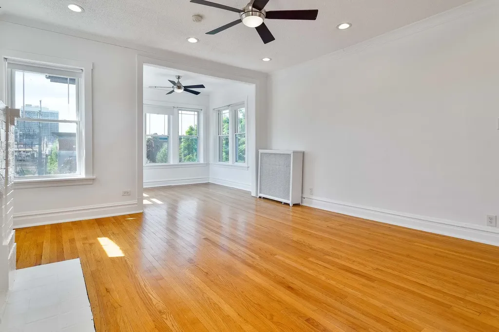 1218 West Albion Avenue Chicago IL 60626