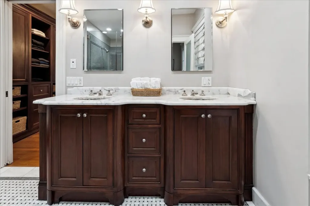 730 Lake Avenue Wilmette IL 60091