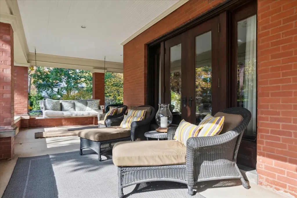730 Lake Avenue Wilmette IL 60091