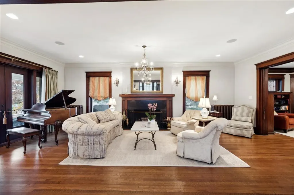 730 Lake Avenue Wilmette IL 60091