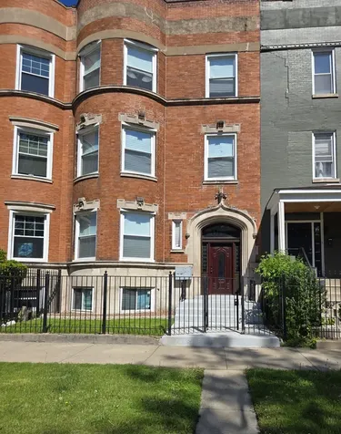 4749 South Prairie Avenue Chicago IL 60615