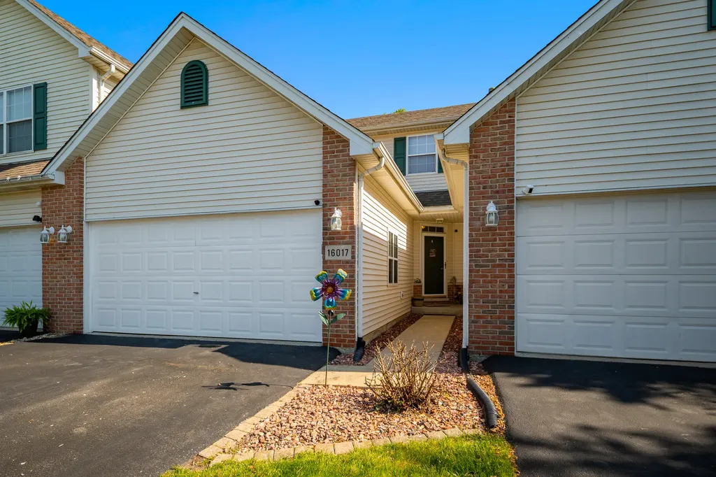 16017 West Iroquois Drive Lockport IL 60441