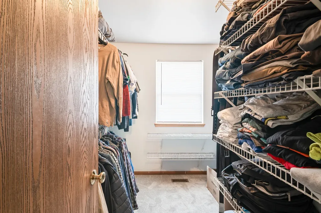 16017 West Iroquois Drive Lockport IL 60441