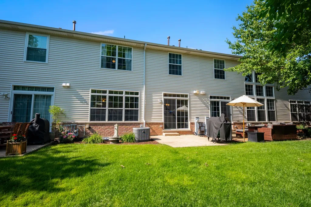 16017 West Iroquois Drive Lockport IL 60441