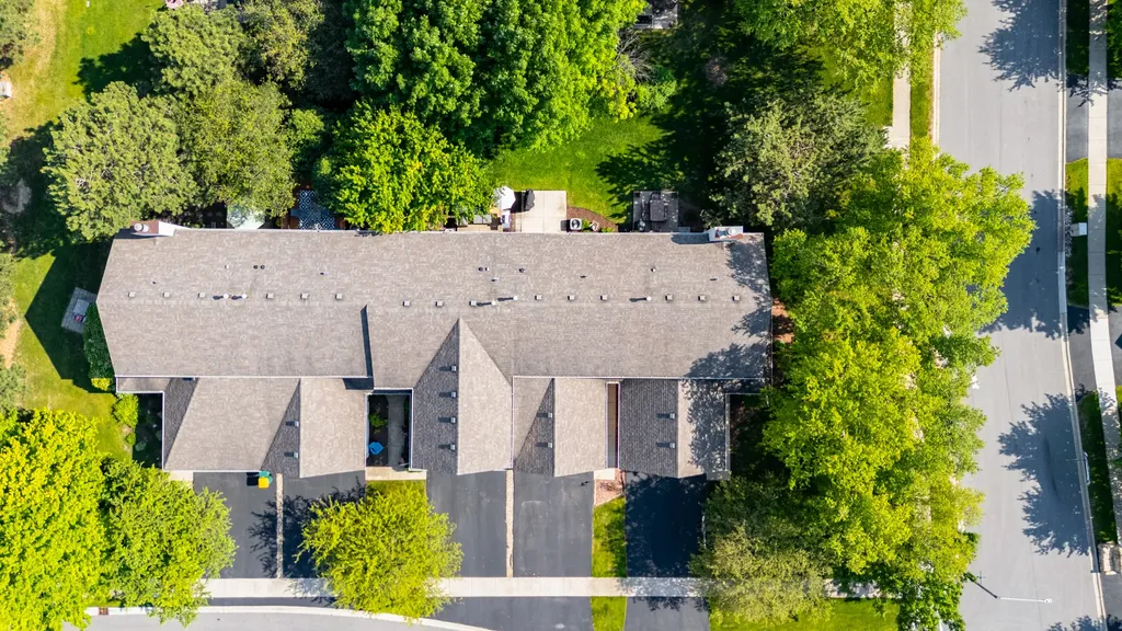 16017 West Iroquois Drive Lockport IL 60441