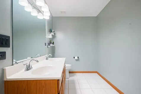 16017 West Iroquois Drive Lockport IL 60441