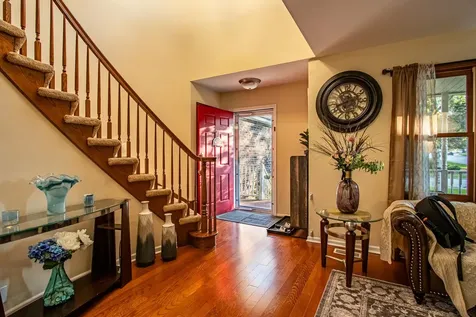 1201 Pinetree Lane Bartlett IL 60103