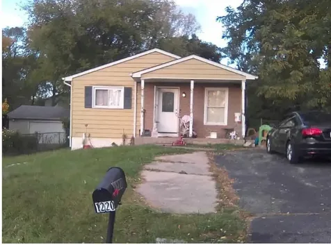 1220 Woodridge Drive Round Lake Beach IL 60073
