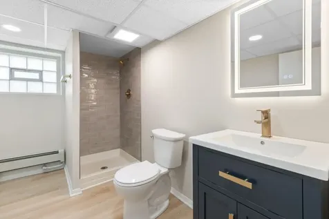 5747 North Melvina Avenue Chicago IL 60646
