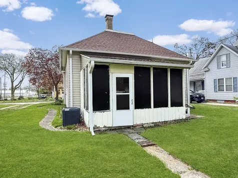 212 West Bodwell Avenue Rantoul IL 61866