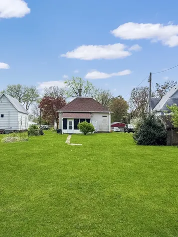 212 West Bodwell Avenue Rantoul IL 61866