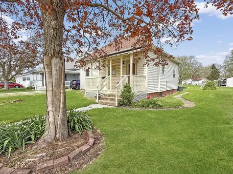 212 West Bodwell Avenue Rantoul IL 61866