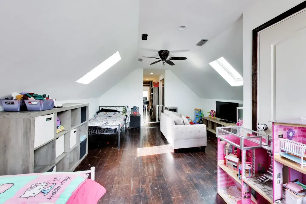 3324 North Kostner Avenue Chicago IL 60641