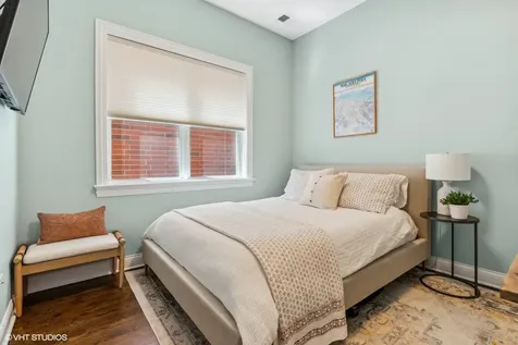 1165 West Eddy Street Chicago IL 60657