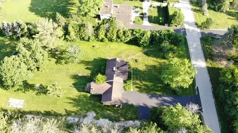 1270 Benson Lane Green Oaks IL 60048